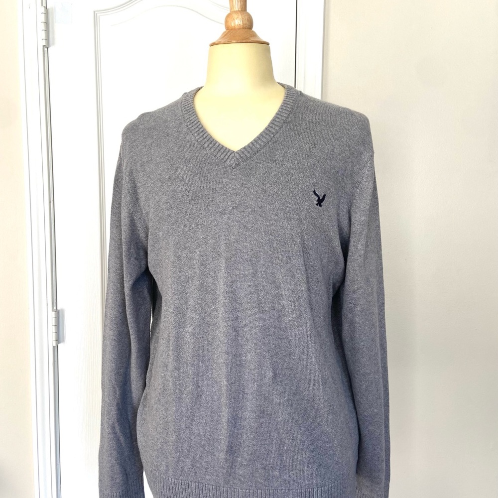 American Eagle Mens M Grey V Neck Sweater  XL/TG L Sleeve Pullover